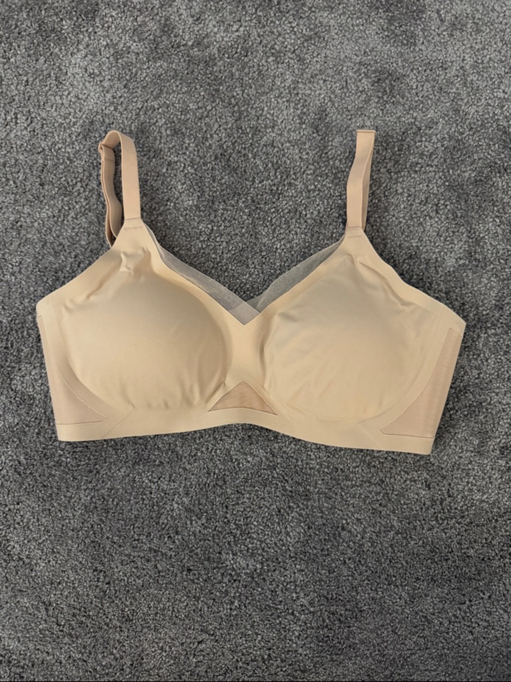 HONEYLOVE wireless Nude/sand color CrossOver Bra sz M